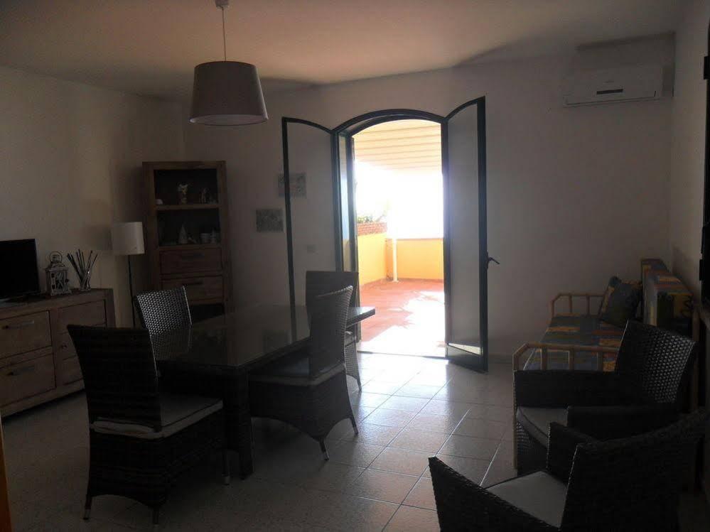 Beach Apartments Patrizia Таорміна Екстер'єр фото
