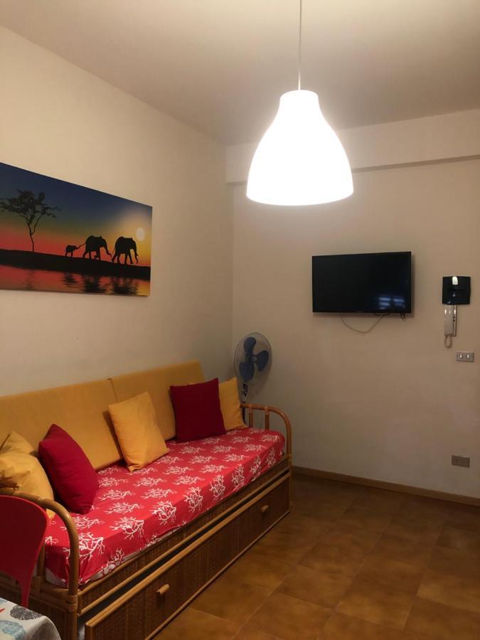 Beach Apartments Patrizia Таорміна Екстер'єр фото