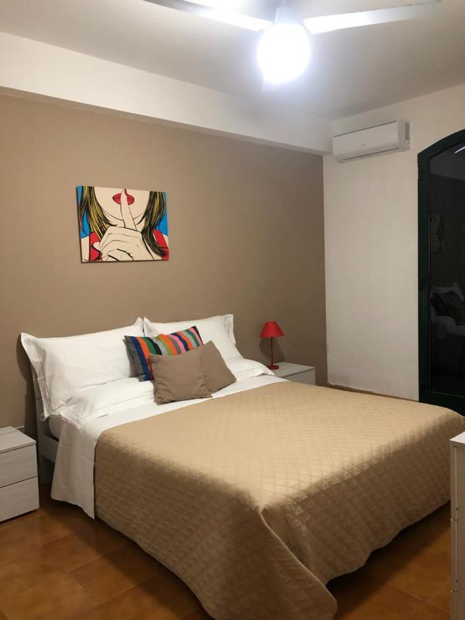 Beach Apartments Patrizia Таорміна Екстер'єр фото