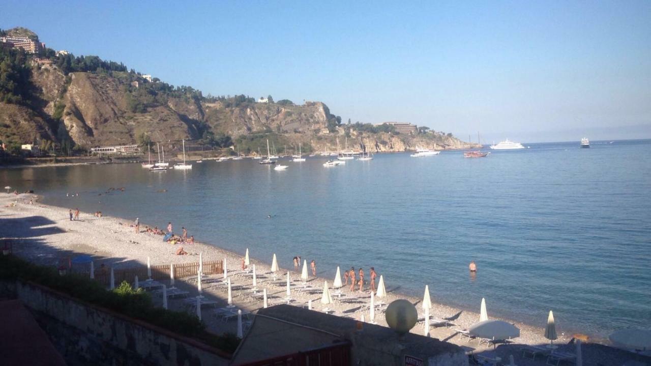 Beach Apartments Patrizia Таорміна Екстер'єр фото